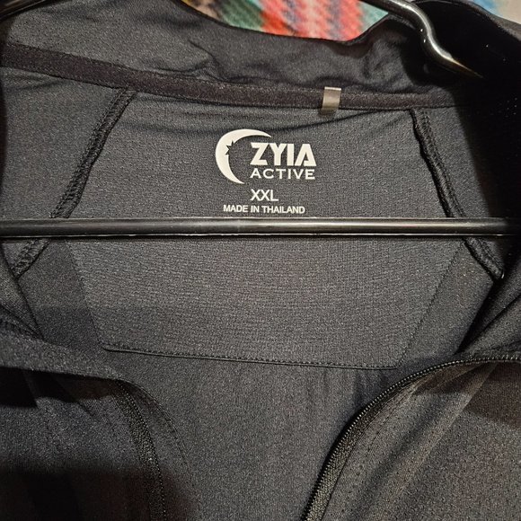 Zyia Men's Warm Up 1/4 Zip - Picture 3 of 4